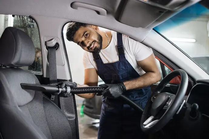 Limpieza integral de Vehículos con Fuerte Cleaning